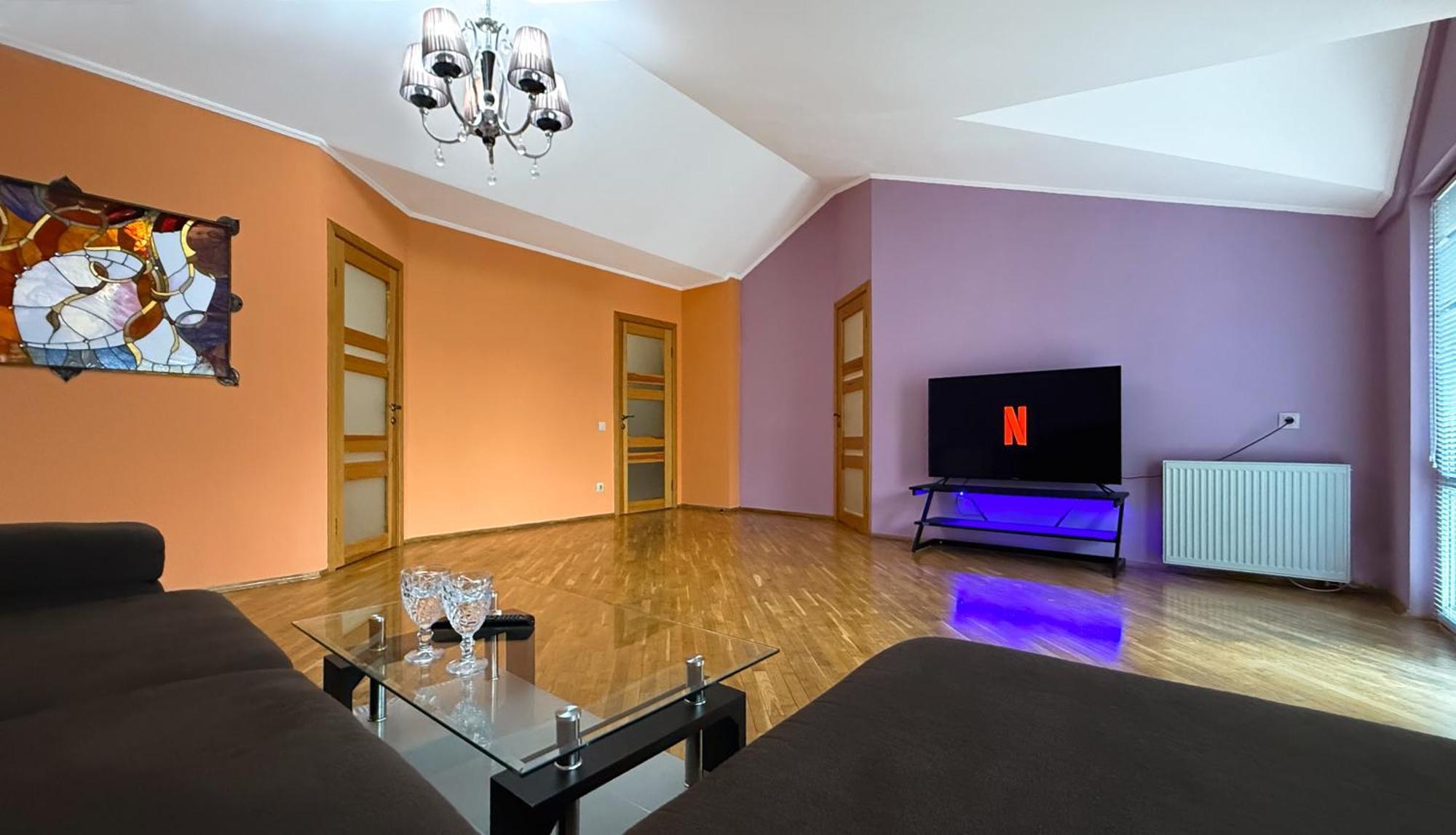 Grand Apartments On Rynok Square Lviv Exterior photo
